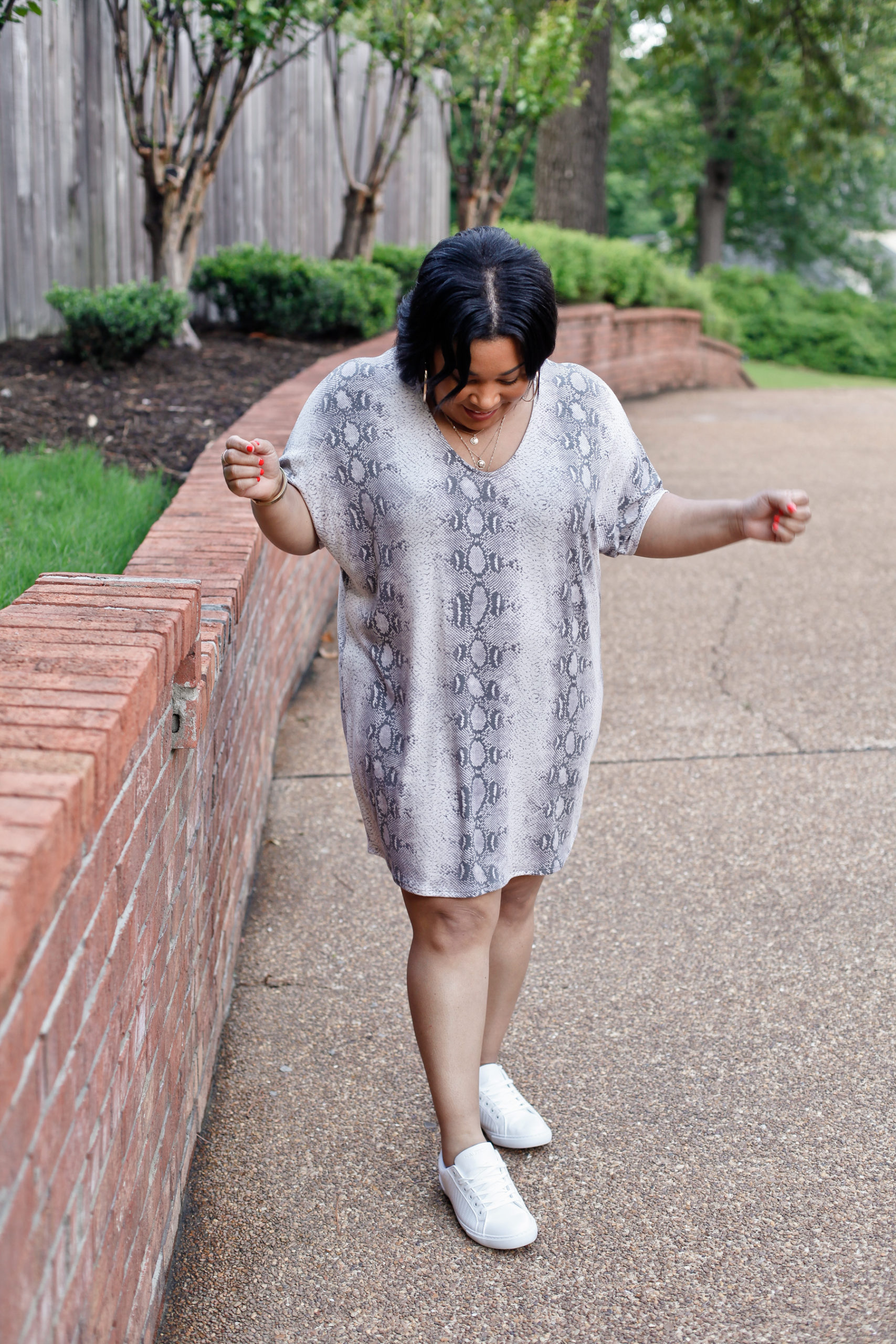 4 Summer Dresses to Wear with Sneakers - Dani Marie Blog